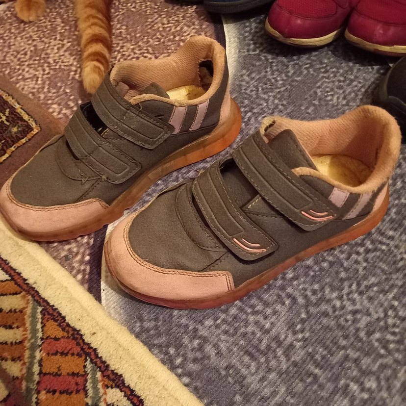 kiz Çocuk Kahverengi Cırt Cırtlı Spor Ayakkabı - Görsel 2