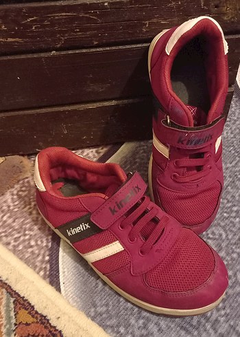 Kinetix Kız Çocuk Kırmızı Cırt Cırtlı Spor Ayakkabı - Görsel 2