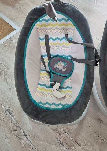 Elele marka Gri Bebek Sepeti ve Salıncak