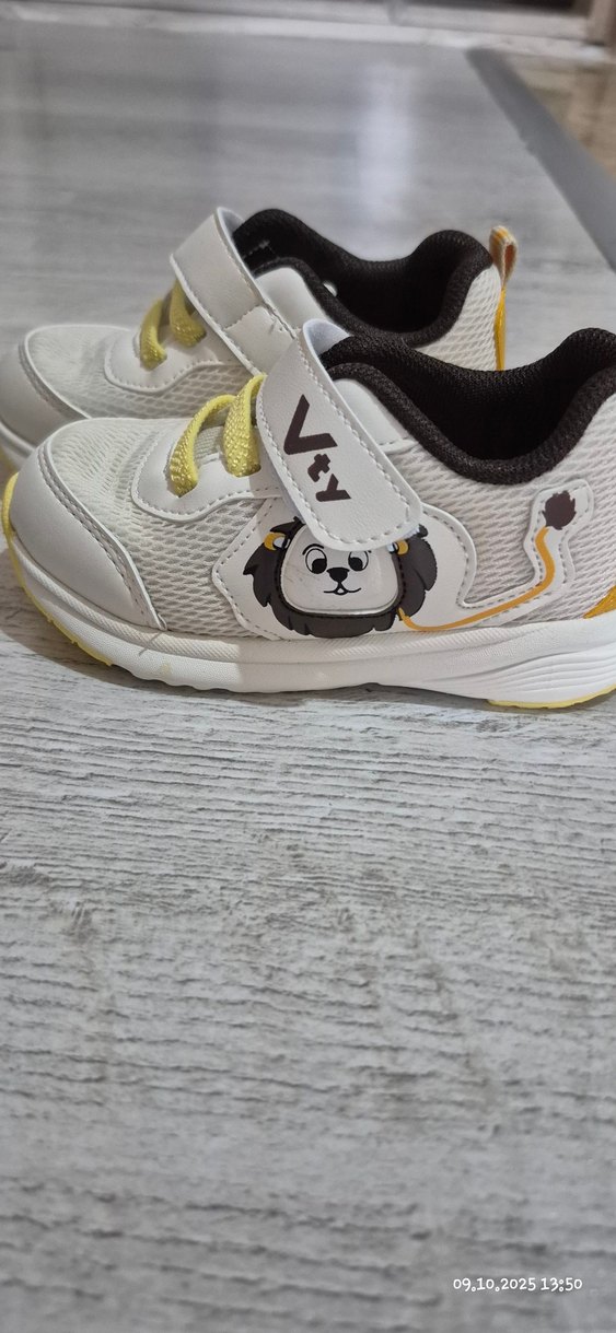 Renkli Baskılı Beyaz Erkek Çocuk Spor Ayakkabı - Görsel 2