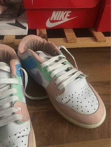 37 Beden çeşitli Renk Nike ayakkabı