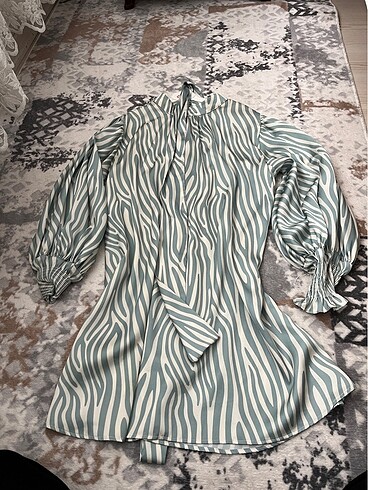 Saten tunik