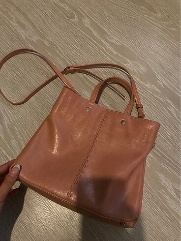 Zara askılı çanta