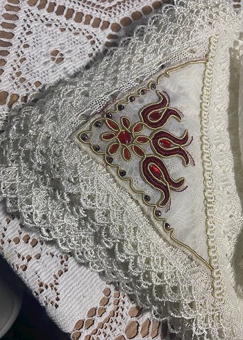 [ 18 ADET ] Beyaz Dekoratif Üçgen üç laleli mutfak peçetelikler - Görsel 3