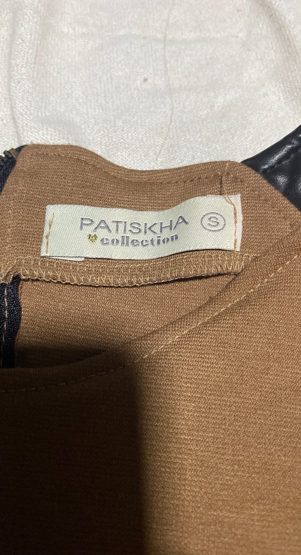 Kahverengi Coffee Renginde Kolsuz Midi Elbise - Görsel 5