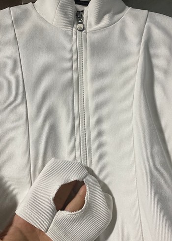 Uzun Kollu Beyaz Fermuarlı Kadın Crop ceket - Görsel 3
