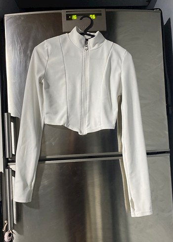 Uzun Kollu Beyaz Fermuarlı Kadın Crop ceket - Görsel 4