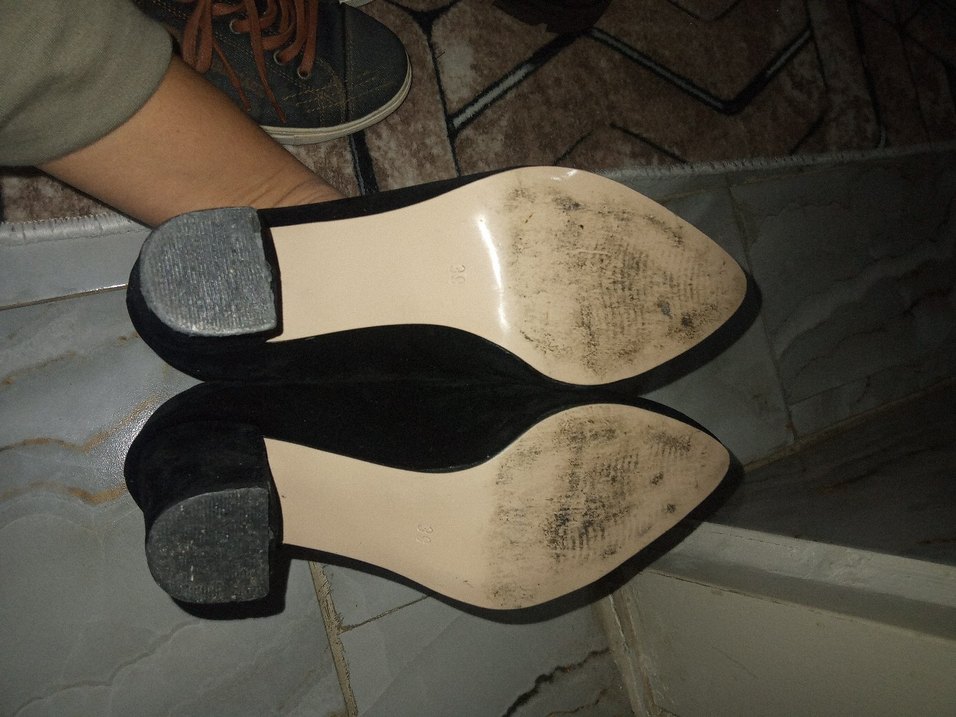 Siyah Minimalist Stiletto Topuklu Ayakkabı — görsel 3/4