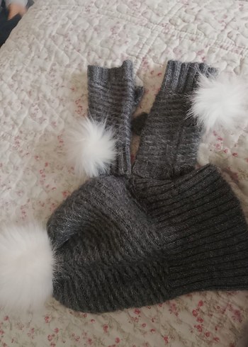 Gri Örgü Kadın Bere Beyaz Ponponlu - Görsel 3