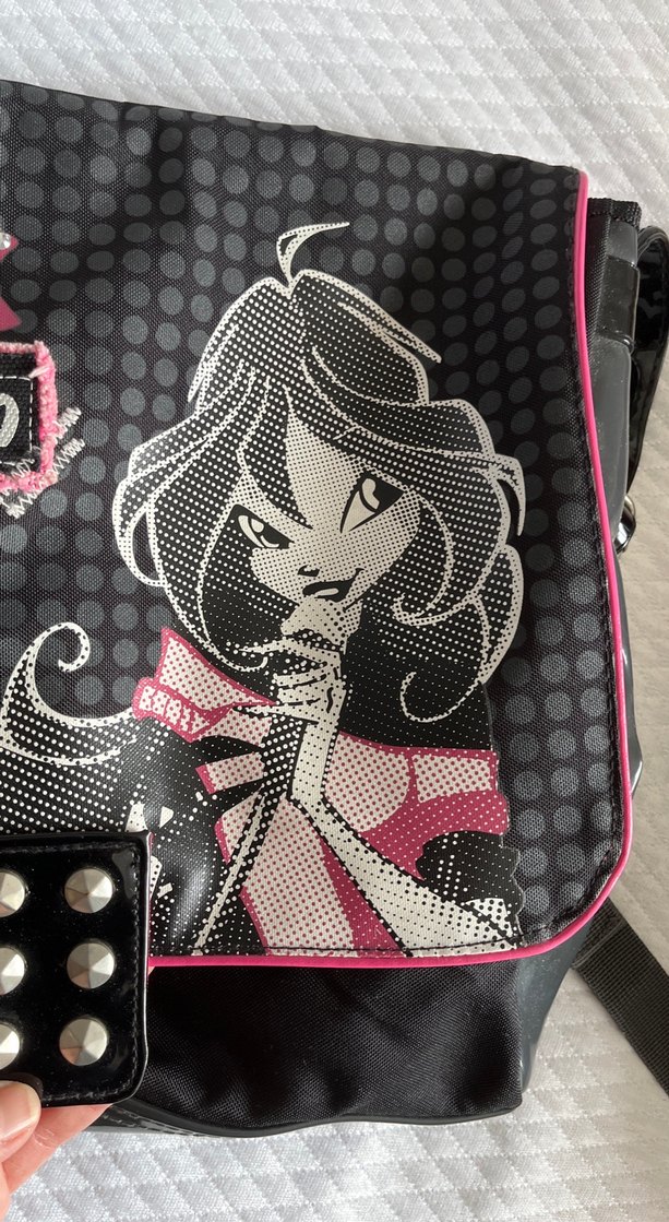 Winx Club Siyah Çocuk Okul Çantası - Görsel 3