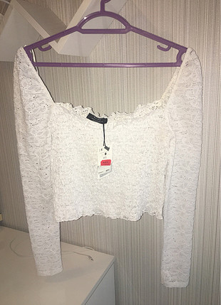 Bershka etiketlidir