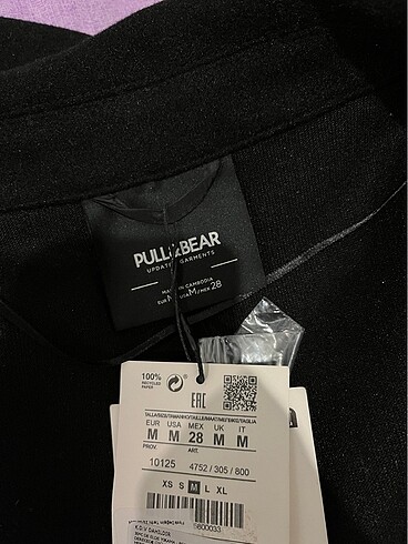 m Beden siyah Renk PULL&BEAR KABAN