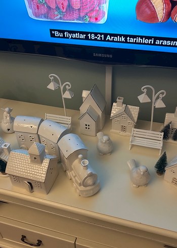 Beyaz Seramik Geyik ve Ev Figürleri - Görsel 7