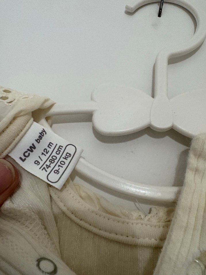 9-12 ay Dantel yaka , Düğmeli Beyaz Bebek Kız Tulumu Lcw - Görsel 3