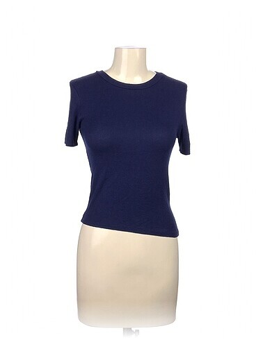 Koton T-shirt %70 İndirimli.