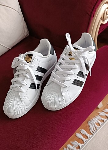 Adidas Orjinal ithal etiketli adidas ayakkabi