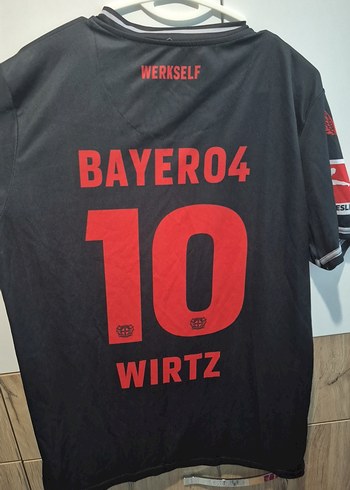 2xl Beden siyah Renk 23/24 Leverkusen WIRTZ 10 forma. Neredeyse cok az kullanıldı.