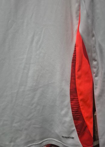 Adidas Orjinal Antrenman Üstü Futbolcu Stil.
açiklamayi okuyun. - Görsel 5