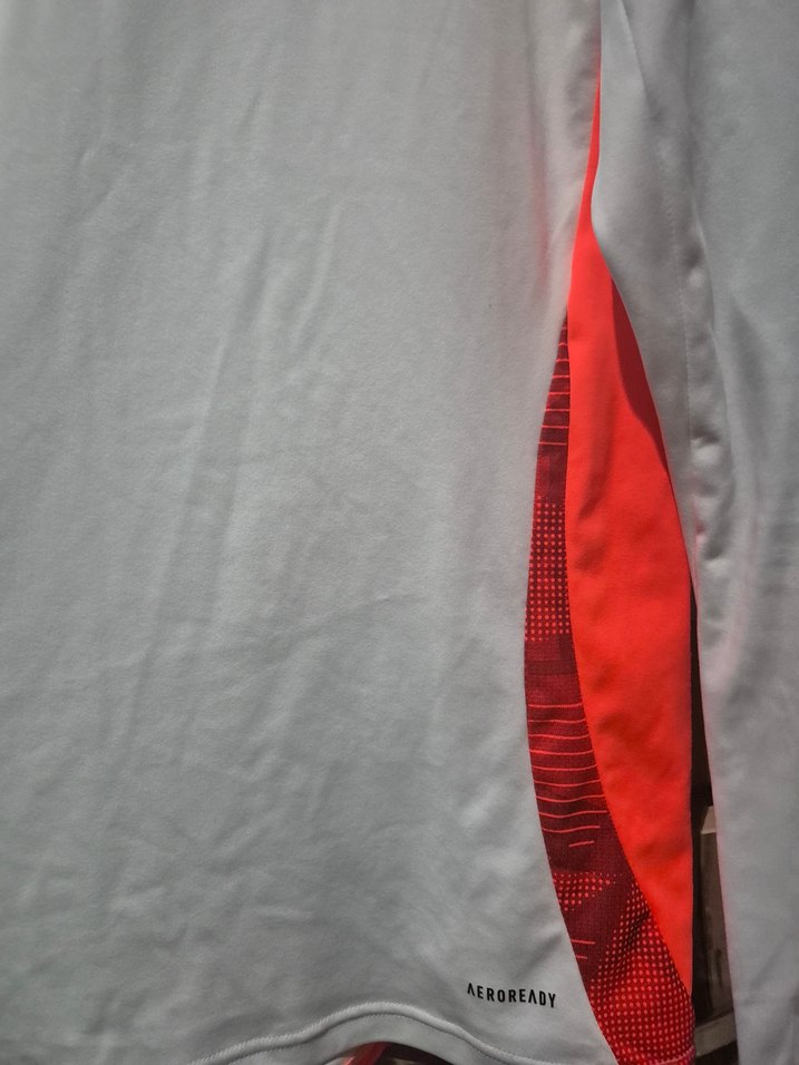 Adidas Orjinal Antrenman Üstü Futbolcu Stil.
açiklamayi okuyun. - Görsel 5