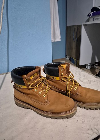 Greyder Az Kullanılmış Orjinal Bot. Aciklama okuyun. Erkek 45 No - Görsel 3