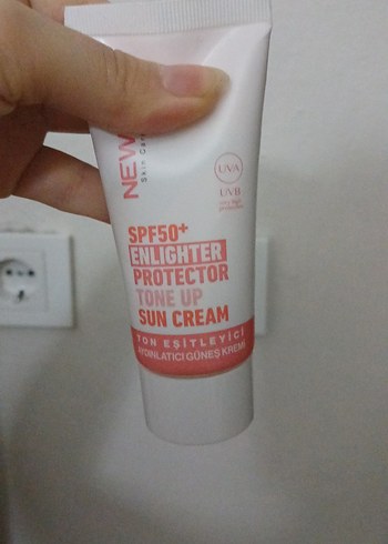 New Well SPF50+ Ton Eşitleyici Güneş Kremi - Görsel 4