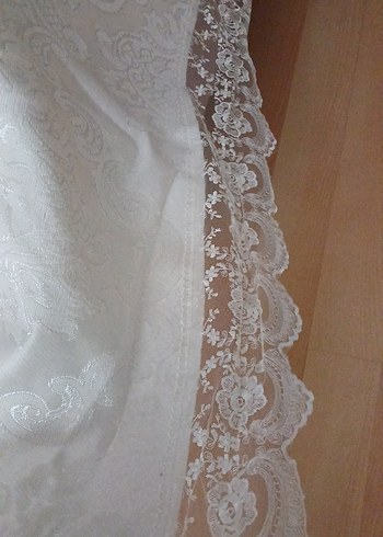 İşlemeli Beyaz Parlak Yatak Örtüsü - Görsel 5