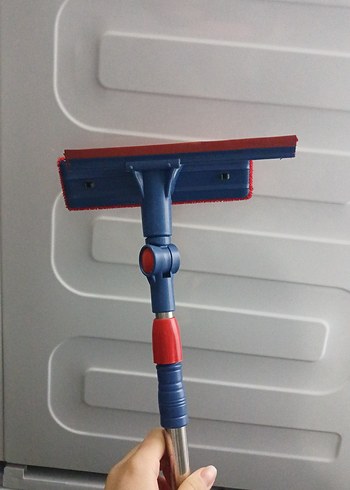 Renkli Mavi Cam ve Yüzey Temizleyici - Görsel 3