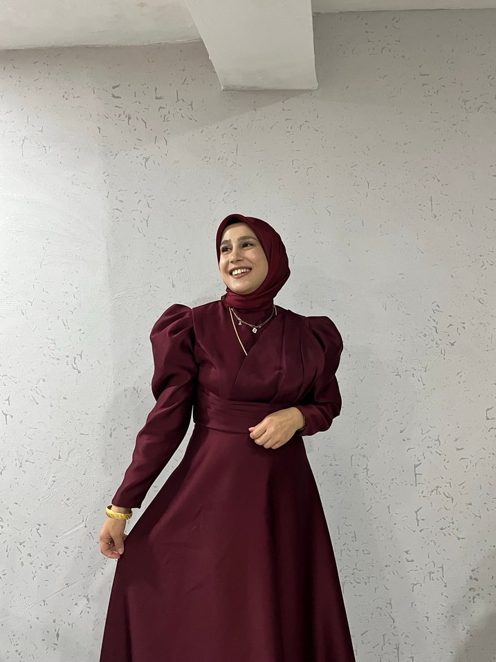 Bordo Uzun Kol Drapeli Tesettür Elbise - Görsel 4