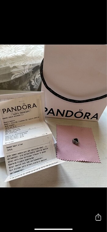 Pandora kalp charm