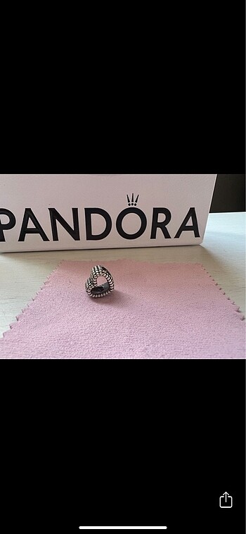 Pandora Pandora kalp charm