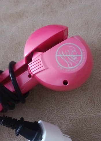 Pembe Saç Şekillendirici