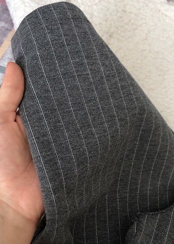 Zara Kadın Gri Pilili Kumaş Pantolon