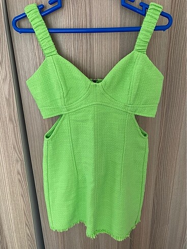 Bershka kısa elbise