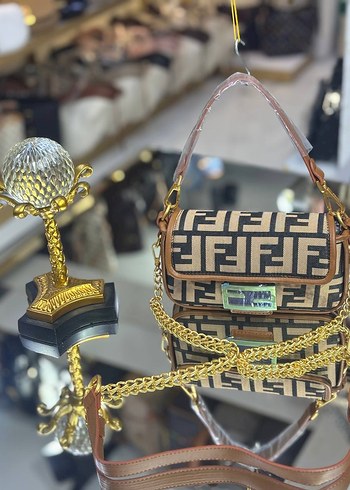 Beden altın Renk Fendi baguette mini