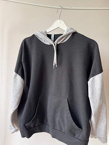 Siyah Gri Sweatshirt