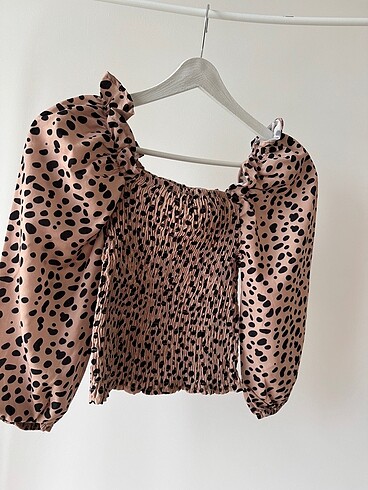 Leoparlı bluz