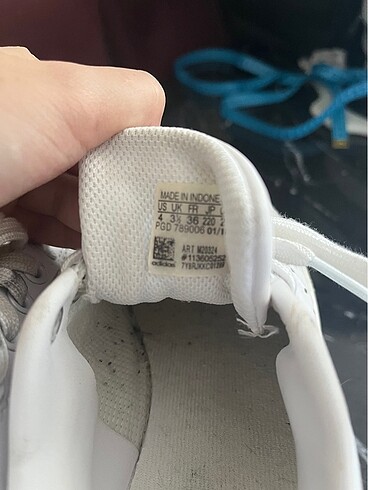 36,5 Beden beyaz Renk Orjinal Adidas