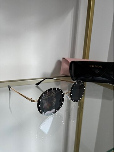 Valentino Valentino güneş gözlüğü