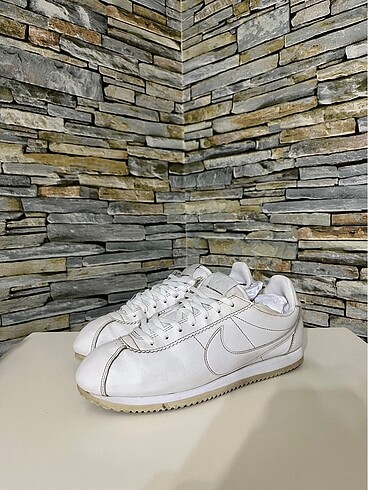 38 Beden beyaz Renk Nike Klasik Ayakkabı