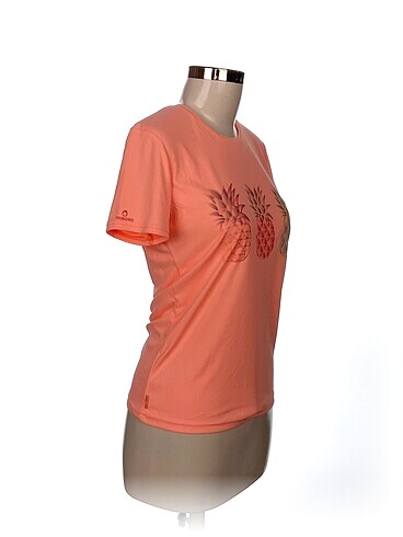 Decathlon Decathlon T-shirt %70 İndirimli.