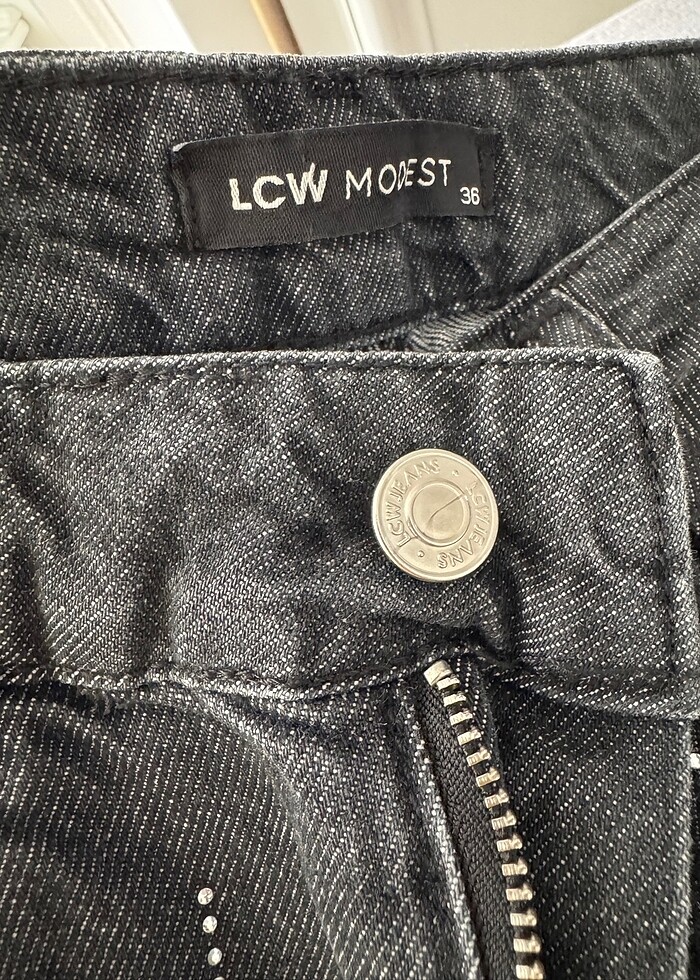 Taşlı kot pantolon - Görsel 3