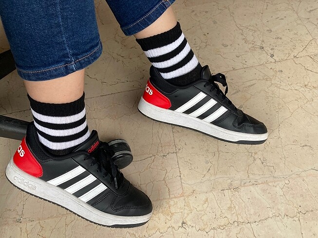 39,5 Beden Adidas hoops 2.0