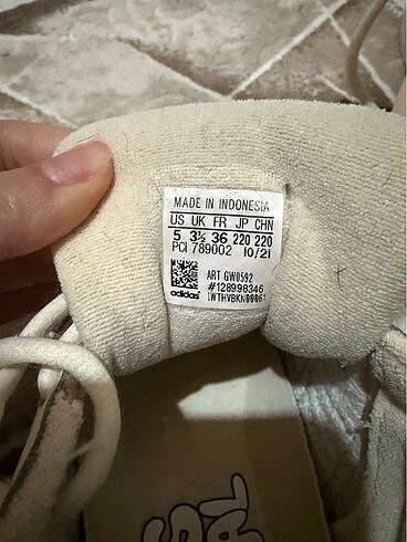 36 Beden ten rengi Renk Orjinal Adidas Süperstar