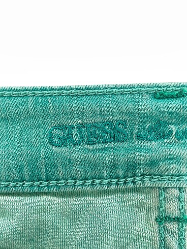 30 Beden yeşil Renk Guess Jean / Kot %70 İndirimli.