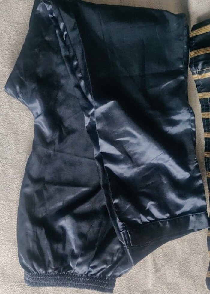 Saten pijama takımı  - Görsel 5