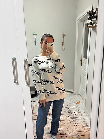 Balenciaga kazak - Görsel 3