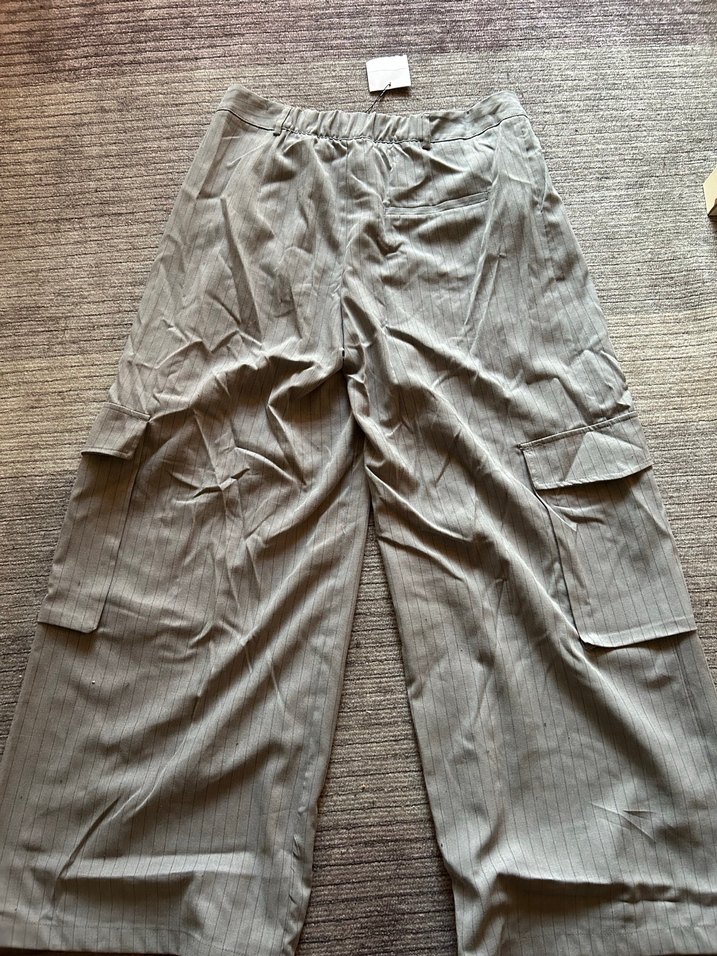 Bershka Pantolon - Görsel 4