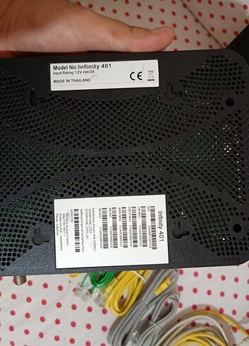  Beden Renk 2 adet Fiber modem ve fiber modem kabloları 