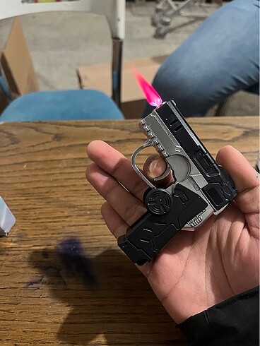 STRES ÇARKLI METAL ÇAKMAK