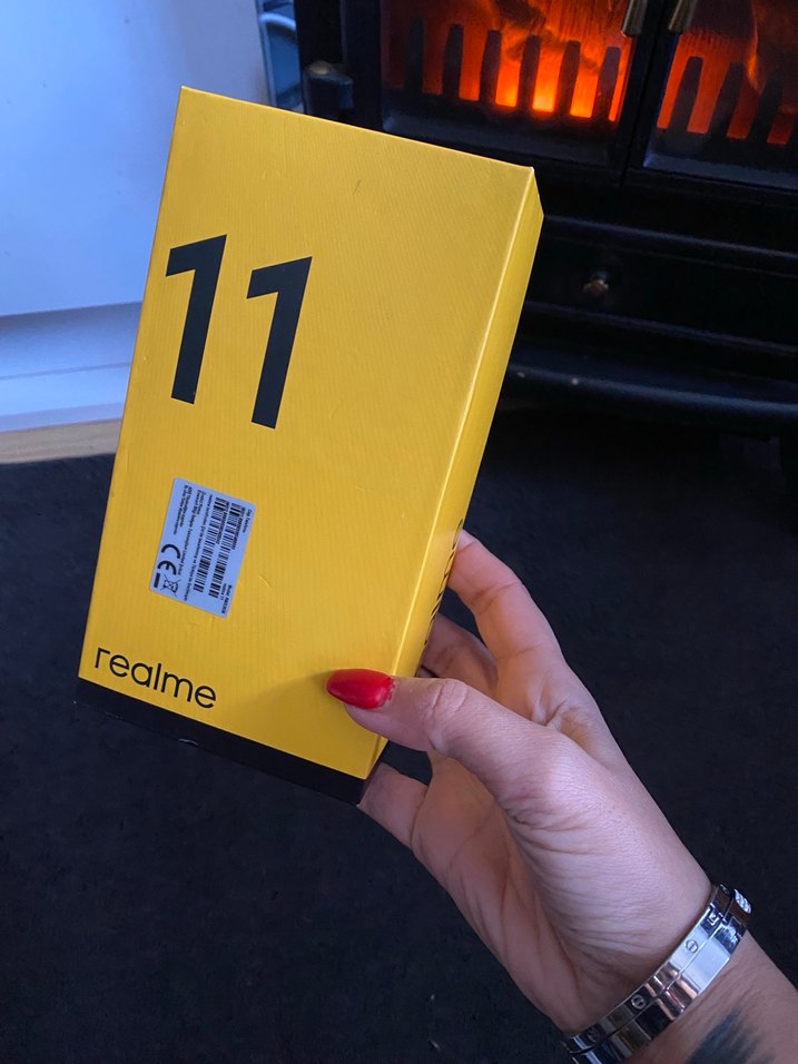 Sarı Realme 11 Android Telefon - Görsel 3